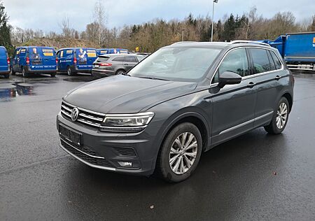 VW Tiguan Volkswagen Highline Pan-Dach LED Leder Memory