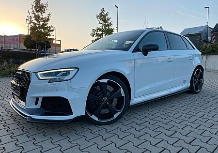 Audi RS3 RS 3 Sportback 2.5 TFSI Akrapovic B&O Event