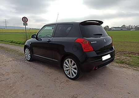 Suzuki Swift 1.6 Sport - HU NEU - Service NEU -