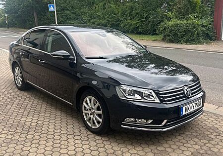 VW Passat Volkswagen 2.0 TDI DSG 130kW Highline BMotion Te...