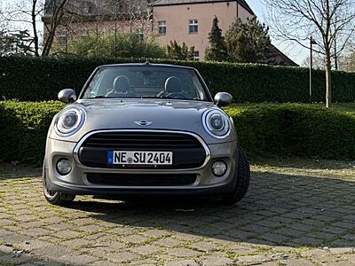 MINI One Cabrio sehr schön. Der Sommer kommt