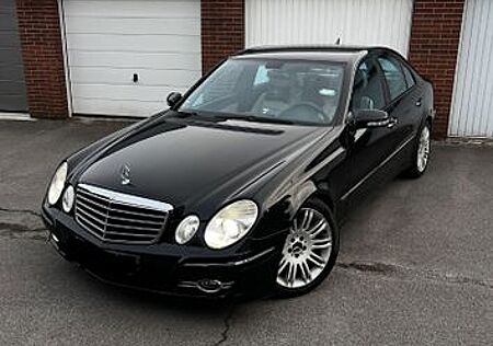 Mercedes-Benz E 220 CDI AVANTGARDE Sportpaket ab Werk!!!