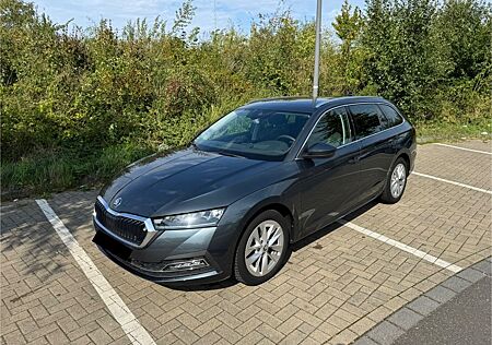 Skoda Octavia 1.5 TSI e-TEC DSG STYLE COMBI STYLE