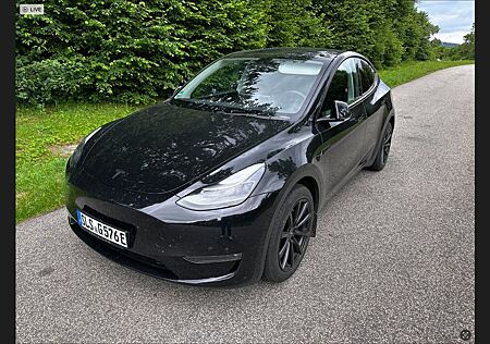 Tesla Model Y Long Range Dual Motor AWD Long Range