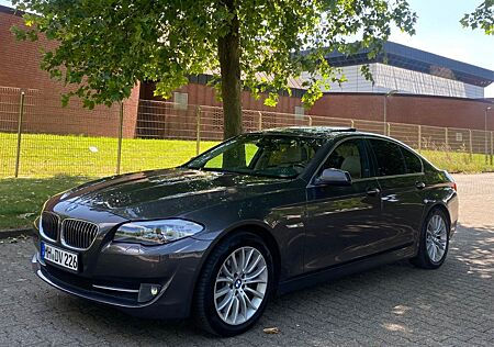 BMW 520d -Limousine f10, Schiebedach, großes Navi