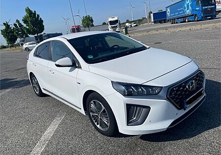 Hyundai Ioniq 1.6l GDi PLUG-IN HYBRID Premium Premium