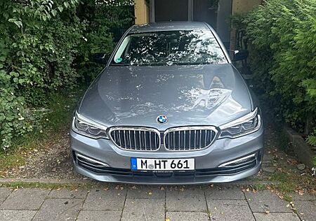 BMW 530i A -