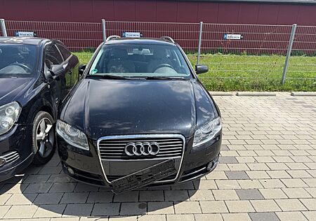 Audi A4 Avant 2.0 TFSI / Automatik / 200 Ps Benzin /