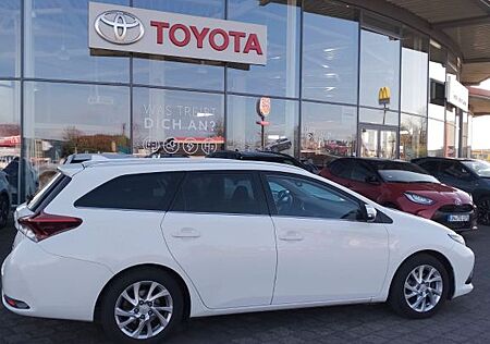 Toyota Auris Touring Sports Touring Sports 1,6-l-D-...