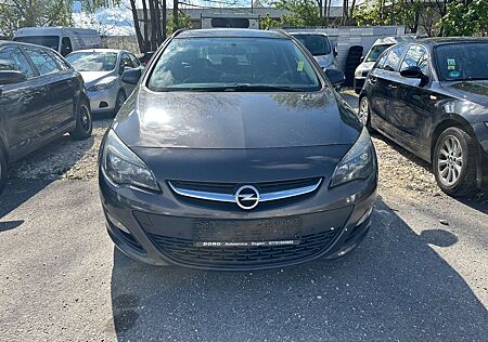 Opel Astra J Sports Tourer Edition