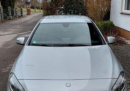 Mercedes-Benz A 180 BlueEFFICIENCY Edition Edition