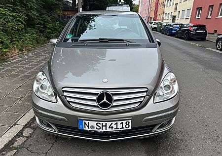 Mercedes-Benz B 200 CDI - Klima, Tüv, Allwetterreifen