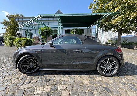 Audi TT Roadster 2.0 TDI S tronic quattro -