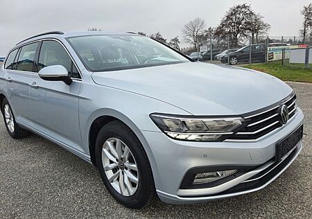 VW Passat Variant Volkswagen Business *R-Kamera* Navi*DAB*