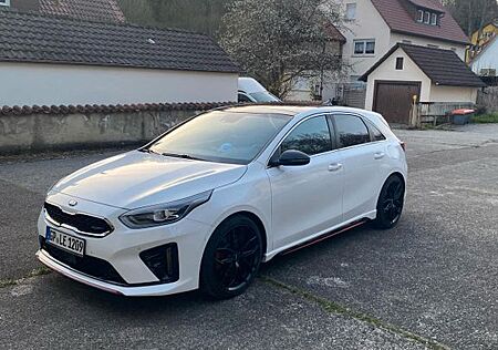 Kia Cee'd / Ceed 1.6 T-GDI DCT GT GT