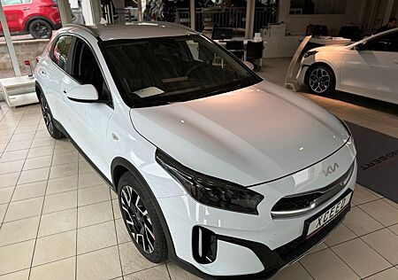 Kia XCeed 1.5 T-GDI OPF DCT7 VISION Komfort Navi