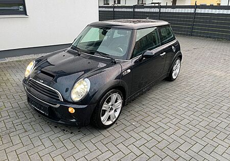 Mini Cooper S XENON/LEDER/PANORAMA. HU/AU Neu