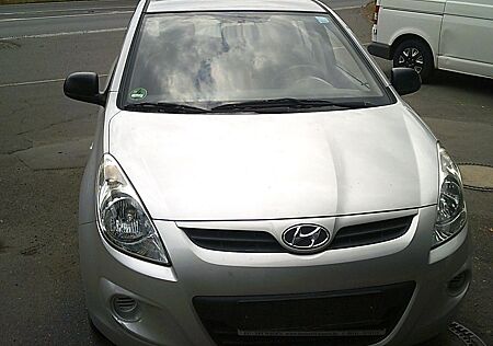 Hyundai i20 Klima,TÜV Neu