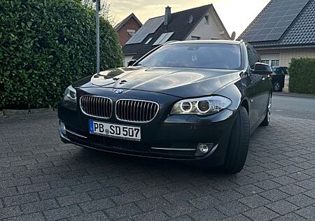 BMW 530d Touring -Luxury Line