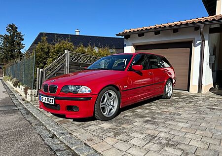 BMW 330i touring -