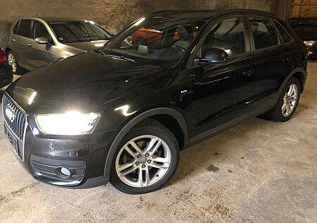 Audi Q3 2.0 TDI*S-LINE*PANO*AHK*XENON