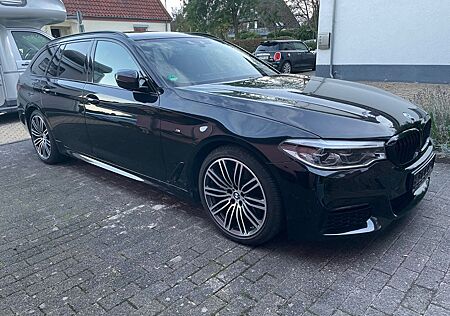 BMW 530d Touring M Sport G31 8-fach bereift Pano