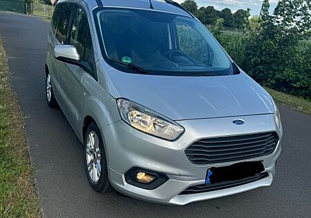 Ford Tourneo Courier 1.0 EcoBoost 74kW Titanium T...