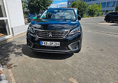 Peugeot 5008 PureTech 130 Access Access