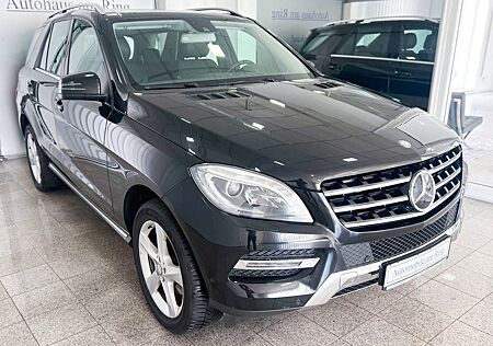 Mercedes-Benz ML 350 Panoramadach Leder Comand Kamera Xenon !