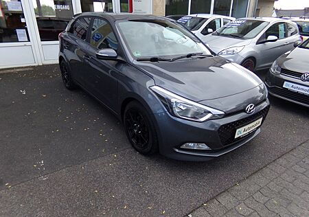 Hyundai i20 Active viele Extras
