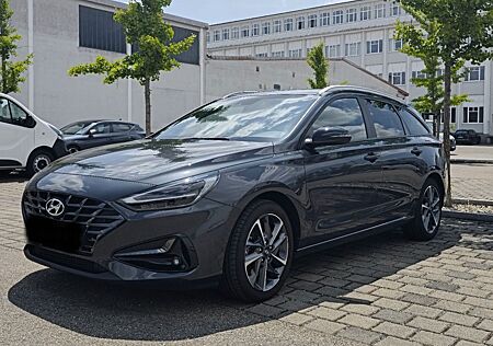 Hyundai i30 1.0 T-GDI Connect & Go Connect & Go