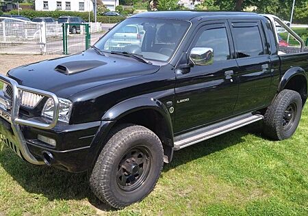 Mitsubishi L200