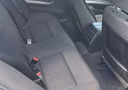 BMW 318i Touring -