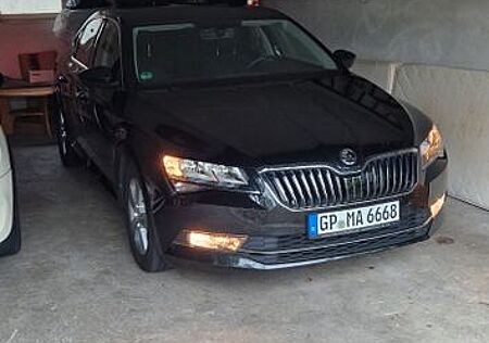 Skoda Superb 1.6 TDI Green tec DSG Active Active