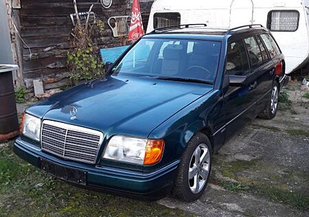 Mercedes-Benz E 200 W124 T mit Tüv und klima