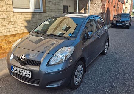 Toyota Yaris 1,0-l-VVT-i -