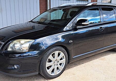 Toyota Avensis Combi Europe 2.0-l-D-4D