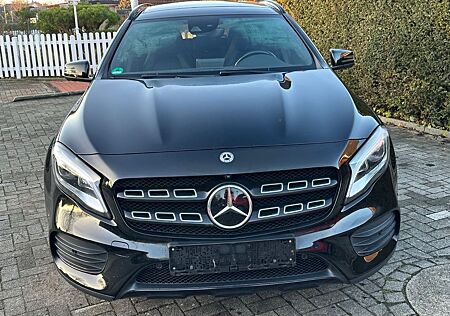 Mercedes-Benz GLA 250 4MATIC DCT -