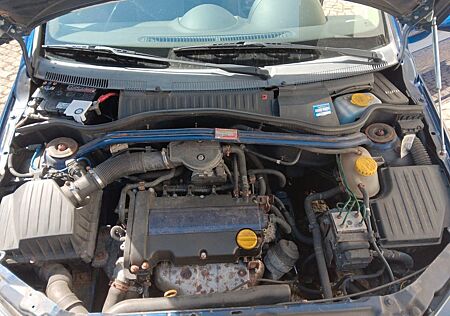 Opel Corsa 1.2 -16V