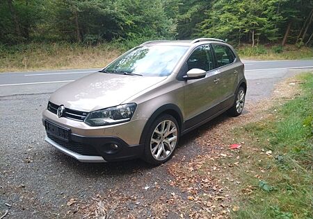 VW Polo Volkswagen CROSS 1.4 TDI 66kW BMT Highline Highline