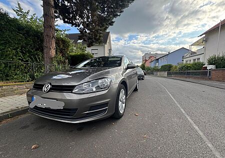 VW Golf Volkswagen 1.6 TDI BMT Trendline Trendline