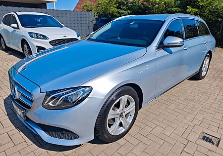 Mercedes-Benz E 200 d T Autom. -