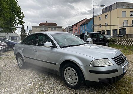 VW Passat Volkswagen 1.6 Comfortline*Klima*Sitzheizung*RFK*