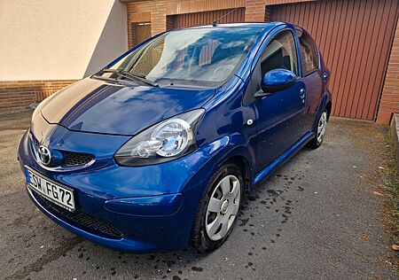 Toyota Aygo (X) Aygo (X) 1,0-l-Blue