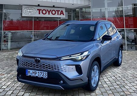 Toyota Corolla Cross 2.0 Hybrid Teamplayer *Navi,uvm*