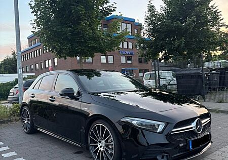 Mercedes-Benz A 35 AMG Mercedes-AMG A 35 4MATIC DCT Merced...