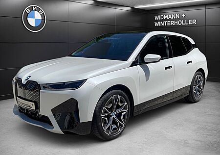 BMW iX xDrive50 Sportpaket AHK Pano Soft-Close DA Pr