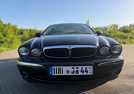 Jaguar X-Type 3 Liter V6 Executive