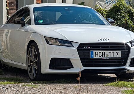 Audi TTS Coupe 2.0 TFSI S tronic Quattro