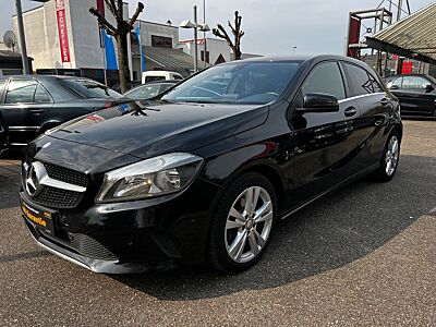 Mercedes-Benz CLA 220d SB 4Matic/AMG/LED/PANO/RÜCKFAHRKAMERA